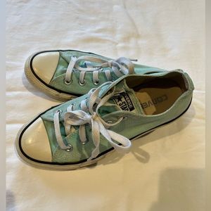 Light blue converse, size 6 women’s.
